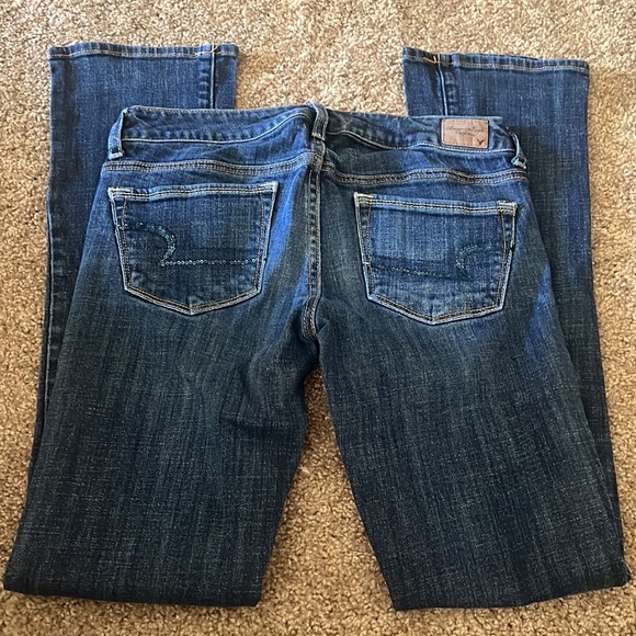 American Eagle Skinny Kick size 4 Jeans with sequin pocket design - Picture 2 of 9